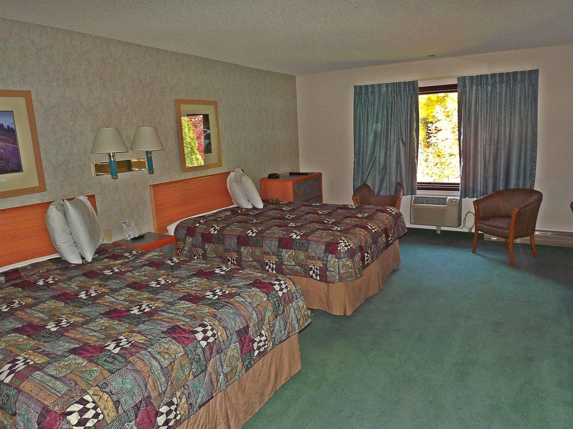 Travelodge By Wyndham Kalispell Exterior photo